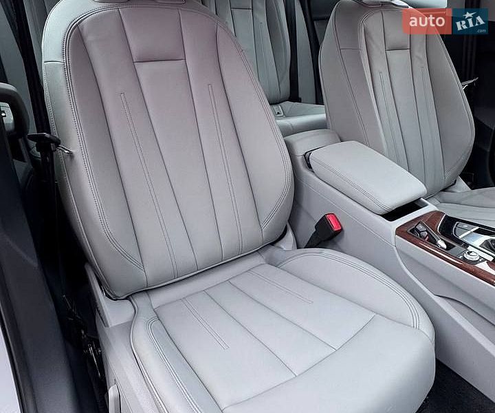 Седан Audi A4 2023 в Вінниці