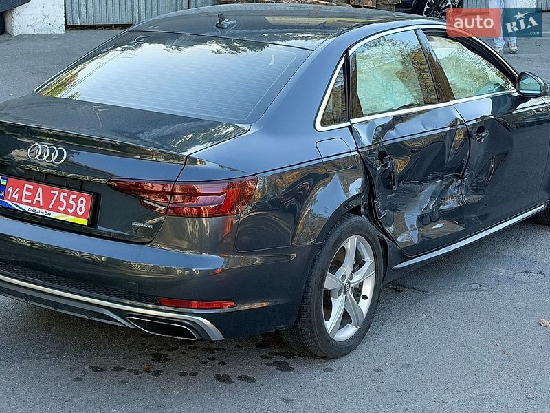 Седан Audi A4 2019 в Львові