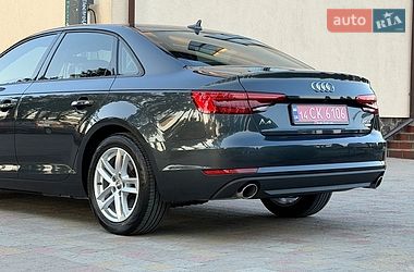 Седан Audi A4 2017 в Стрию