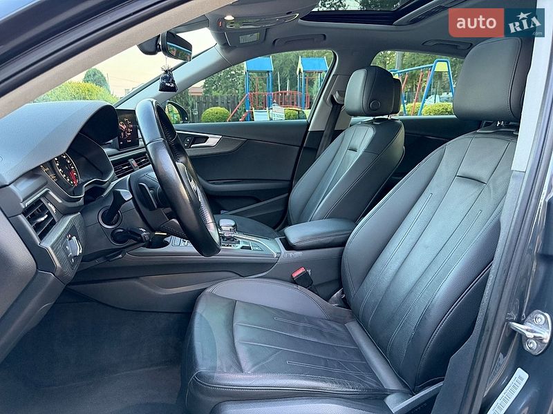 Седан Audi A4 2017 в Стрию