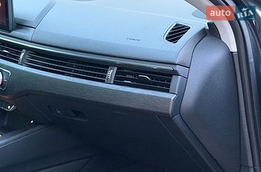 Седан Audi A4 2017 в Стрию