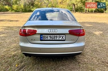 Седан Audi A4 2012 в Одесі