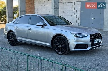 Седан Audi A4 2017 в Хмельницком