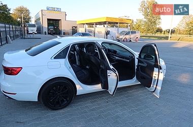 Седан Audi A4 2017 в Львові