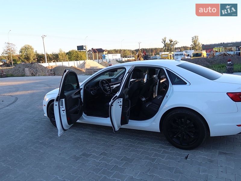 Седан Audi A4 2017 в Львові