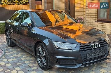 Седан Audi A4 2019 в Виннице
