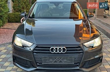 Седан Audi A4 2019 в Виннице