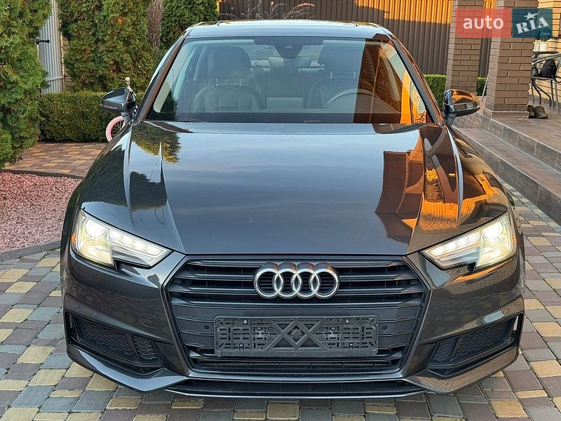 Седан Audi A4 2019 в Виннице