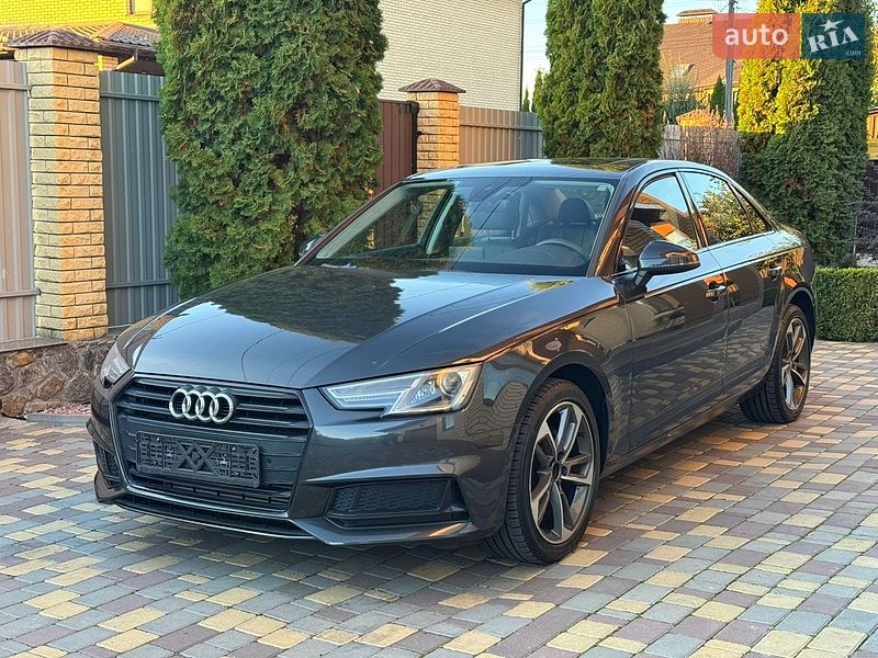 Седан Audi A4 2019 в Виннице