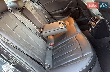 Седан Audi A4 2019 в Виннице