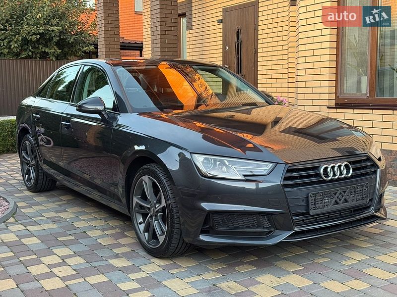 Седан Audi A4 2019 в Виннице
