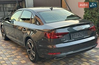 Седан Audi A4 2019 в Виннице