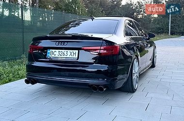 Седан Audi A4 2017 в Львові