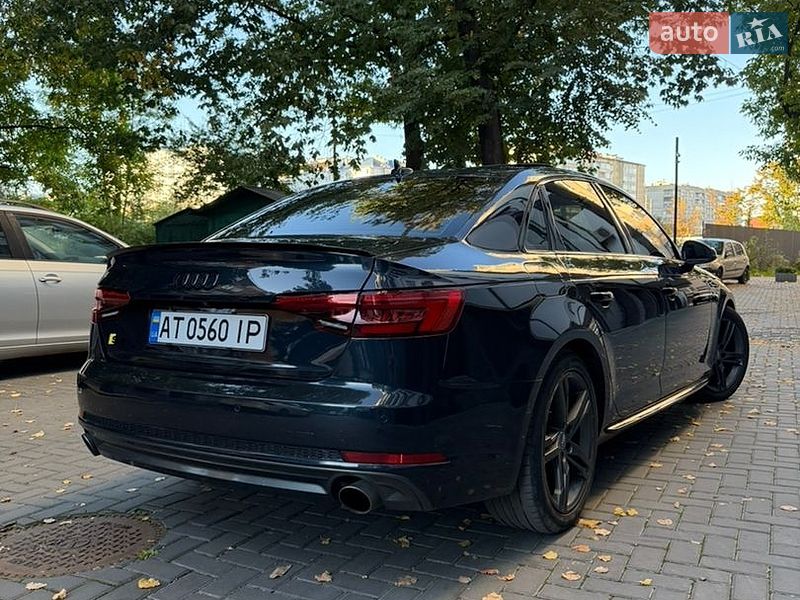 Седан Audi A4 2016 в Калуше
