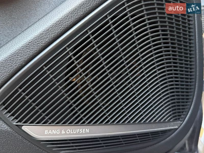 Седан Audi A4 2016 в Калуше