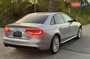 Седан Audi A4 2015 в Львове