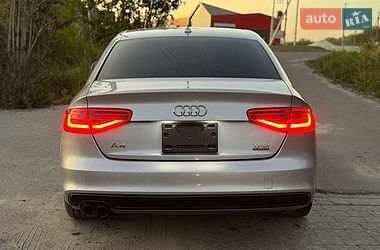 Седан Audi A4 2015 в Львове