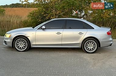 Седан Audi A4 2015 в Львове