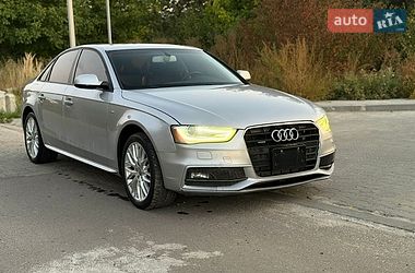 Седан Audi A4 2015 в Львове