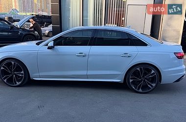 Седан Audi A4 2020 в Киеве
