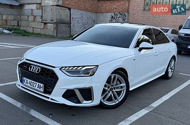 Седан Audi A4 2022 в Києві