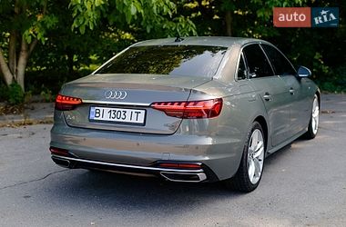 Седан Audi A4 2023 в Полтаві