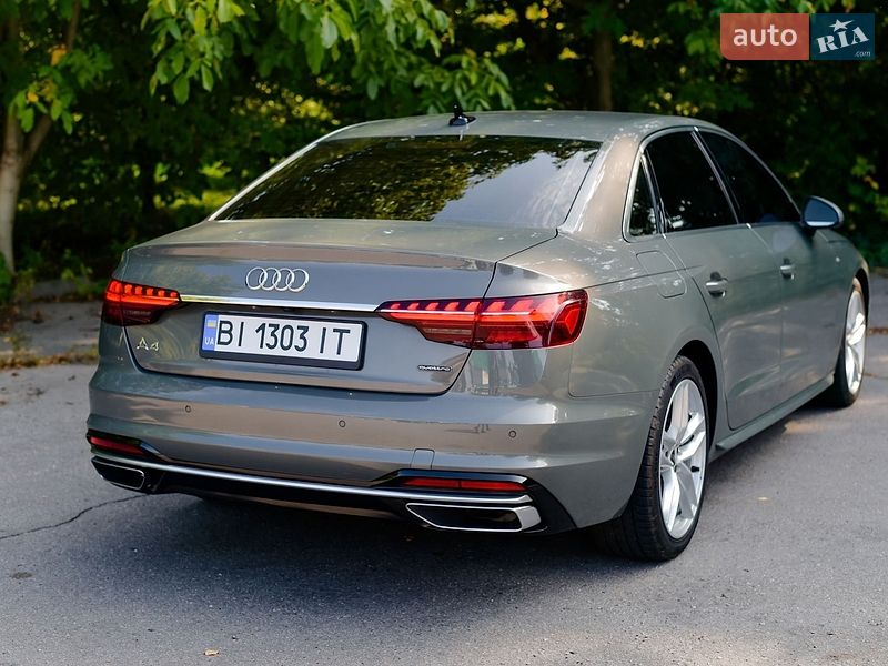 Седан Audi A4 2023 в Полтаві