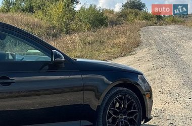 Седан Audi A4 2016 в Винниках