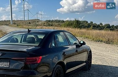 Седан Audi A4 2016 в Винниках