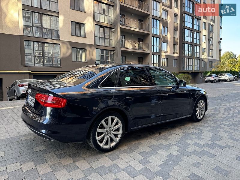 Седан Audi A4 2014 в Івано-Франківську