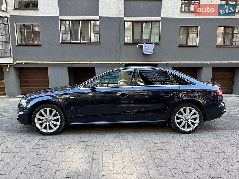 Седан Audi A4 2014 в Івано-Франківську