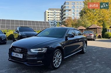 Седан Audi A4 2015 в Львове