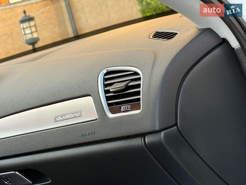 Седан Audi A4 2014 в Дрогобыче