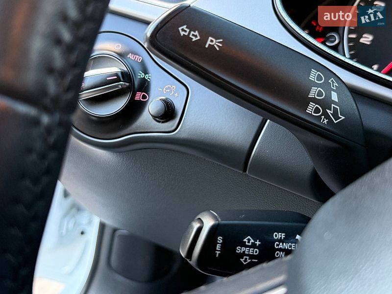 Седан Audi A4 2014 в Дрогобыче