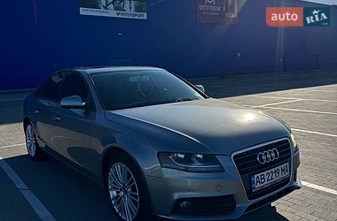 Седан Audi A4 2010 в Виннице