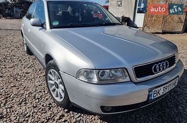Седан Audi A4 2000 в Кременці