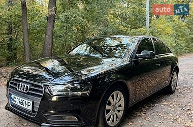Седан Audi A4 2013 в Харькове