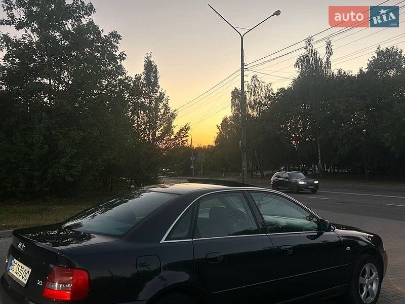 Седан Audi A4 1999 в Львові