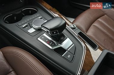 Седан Audi A4 2018 в Львове