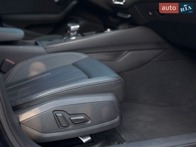 Седан Audi A4 2020 в Вінниці