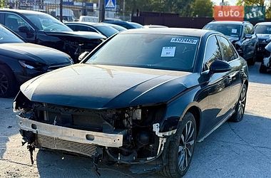 Седан Audi A4 2023 в Киеве
