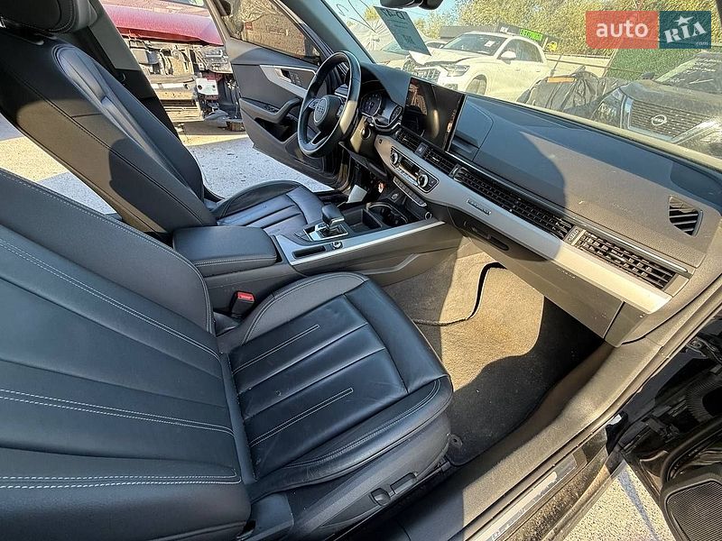 Седан Audi A4 2023 в Києві