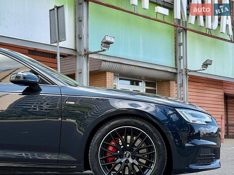 Седан Audi A4 2017 в Києві