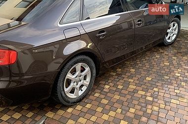 Седан Audi A4 2011 в Киеве