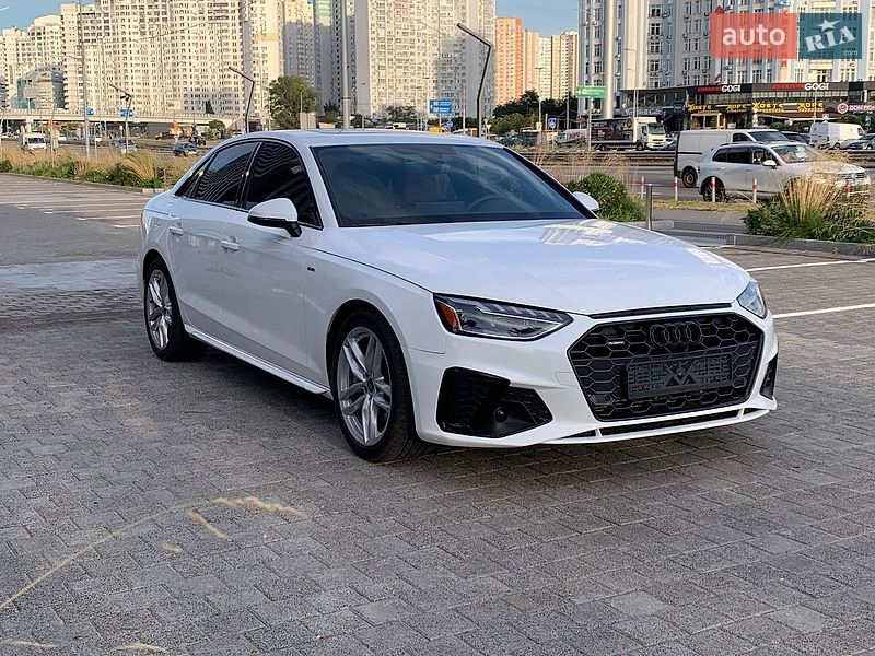 Седан Audi A4 2023 в Києві