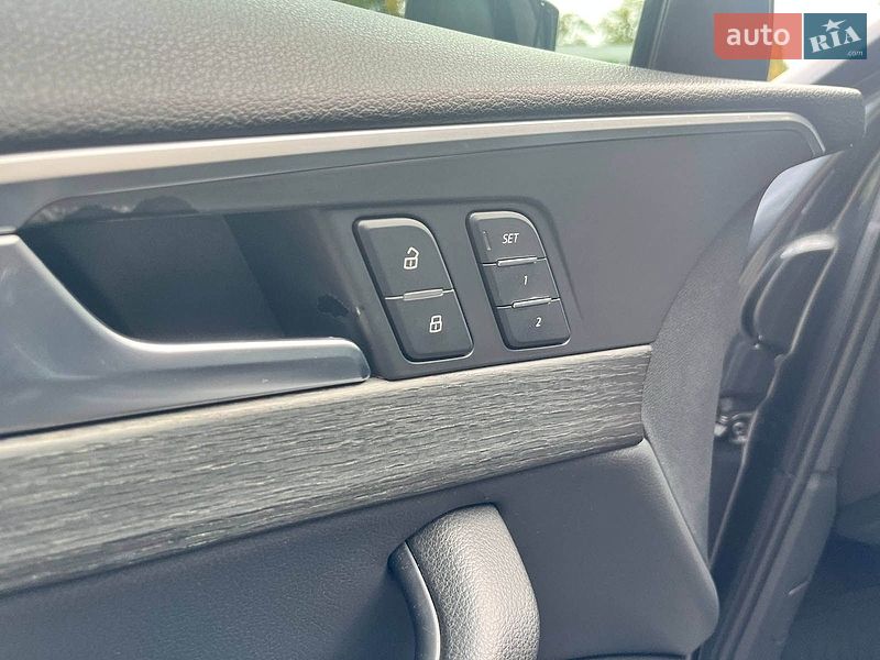 Седан Audi A4 2016 в Києві