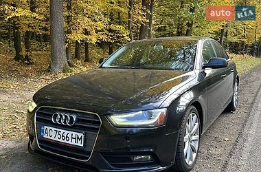 Седан Audi A4 2012 в Луцьку