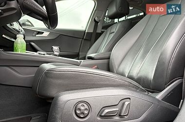 Седан Audi A4 2016 в Львові