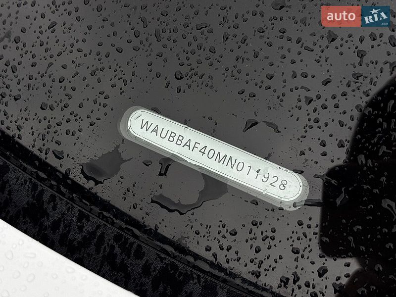 Седан Audi A4 2021 в Львове