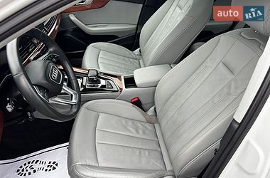 Седан Audi A4 2021 в Львове